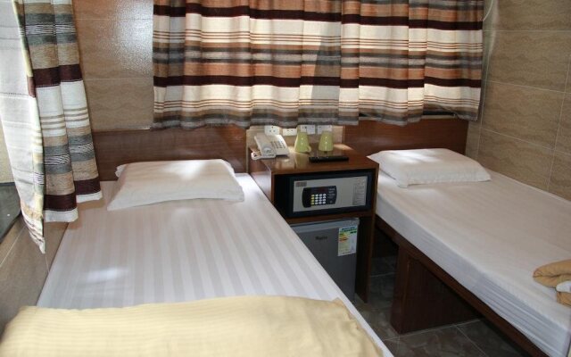 Tokyo Hostel