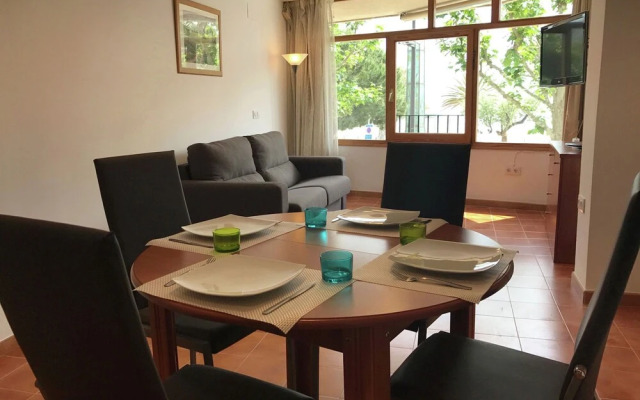 Modern Apartment With Wifi and sea Views