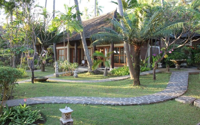 The Ning Beach & Villa