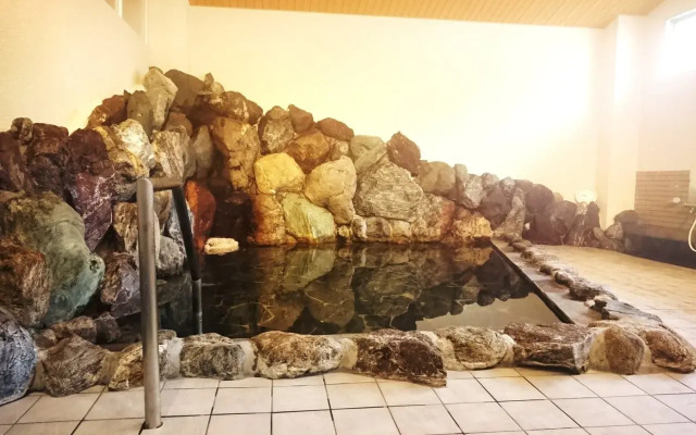 Kokumin Shukusha Furuiwayaso