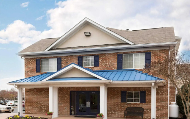 Motel 6 Richmond, VA - I-64 West