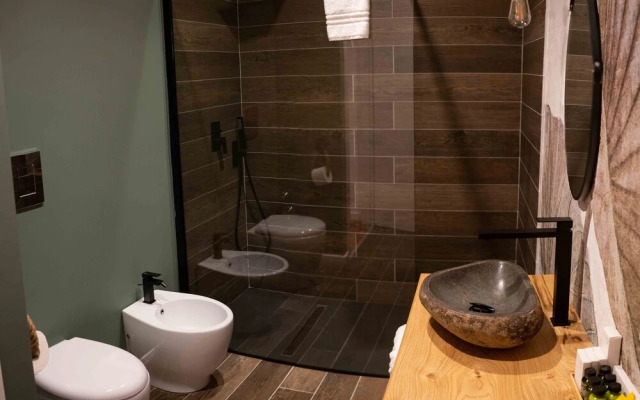Mareluna Rooms