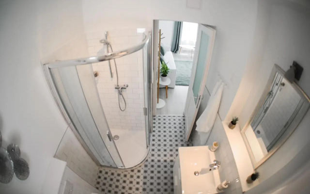 Raba Apartman House