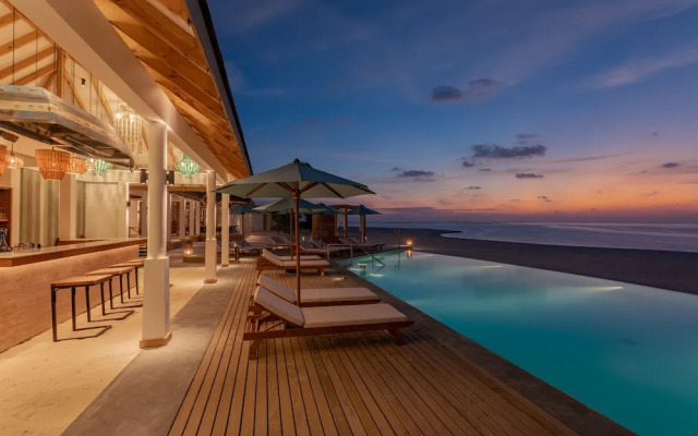 Cinnamon Hakuraa Huraa Maldives - Adults Only