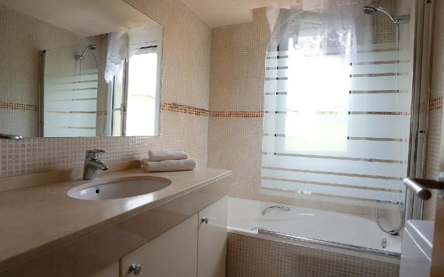 Bonmont - Three Bedroom