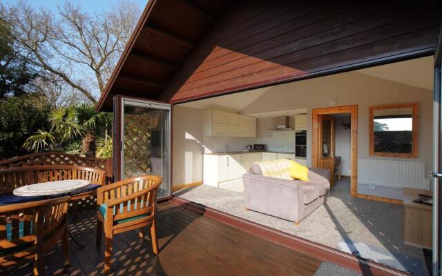 Hamble Retreat House and Luxury Studios