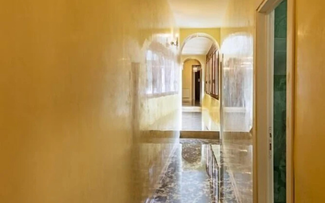 Elegant Central Large House on Lake Como