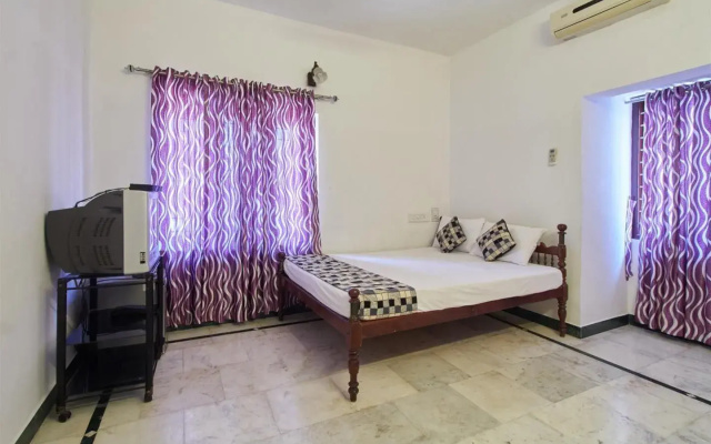 Hotel White Rose