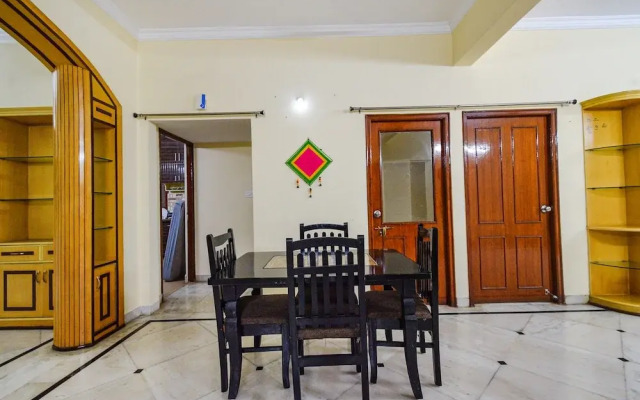 Fabhotel Merit Suites