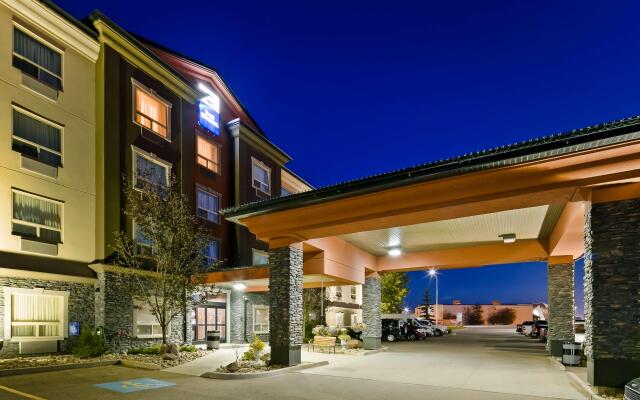 Best Western Bonnyville Inn & Suites