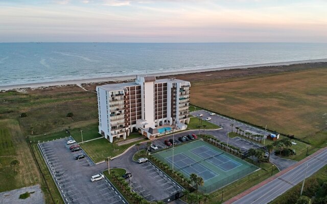 Islander East Miniums #216 2 Bedroom Condo