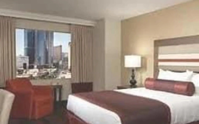 Red Apple Hotel