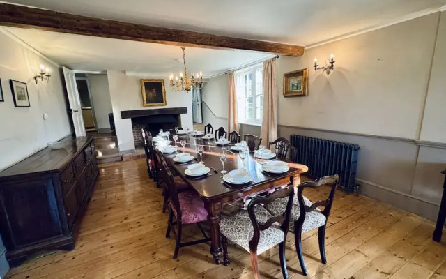 Huckleberry Farm - From 1000 Per Night