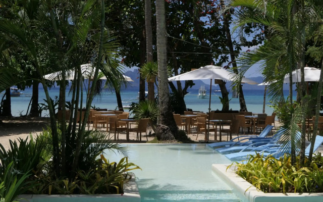 El Nido Mahogany Beach
