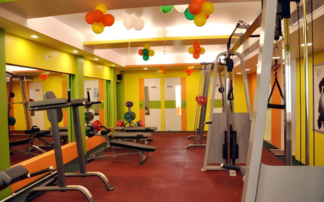 OYO Premium Avinashi Road Hope College