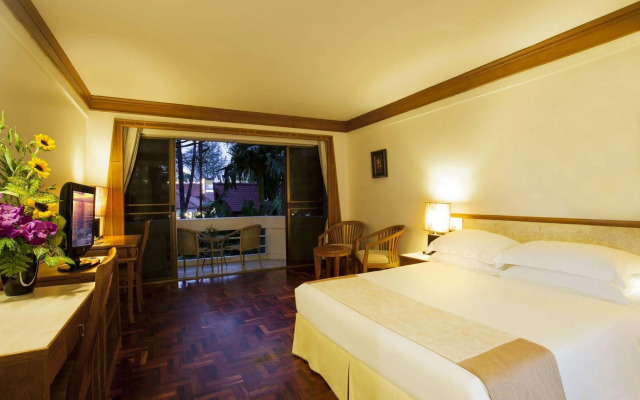Safari Beach Hotel