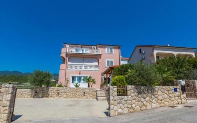 Villa M