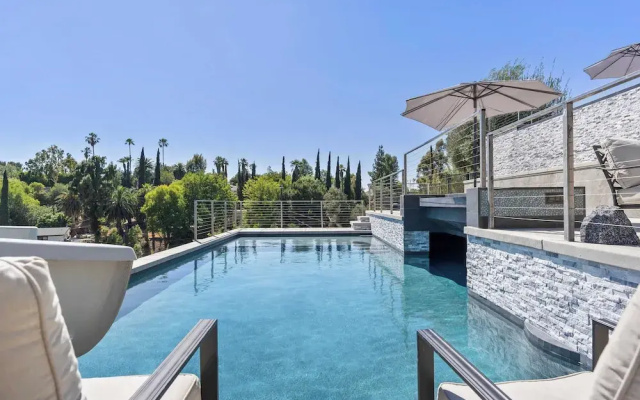 Luxe LA Escape w/ Pool, Views & Game Room Alta Vista Estate by Avantstay