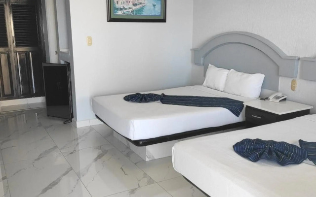 Hotel Playa Marina