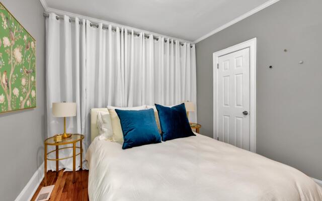 Stunning Apartment near Palmer Park/Free Parking