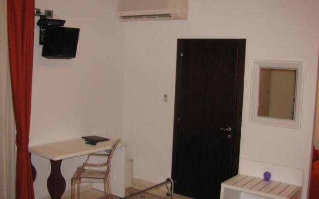Hyblon Hotel
