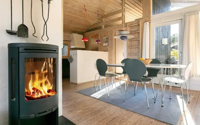 10 Person Holiday Home in Slettestrand Fjerritslev