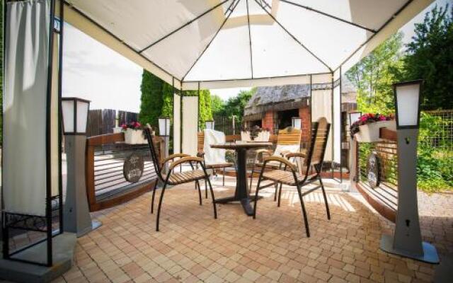 B&M Guesthouse