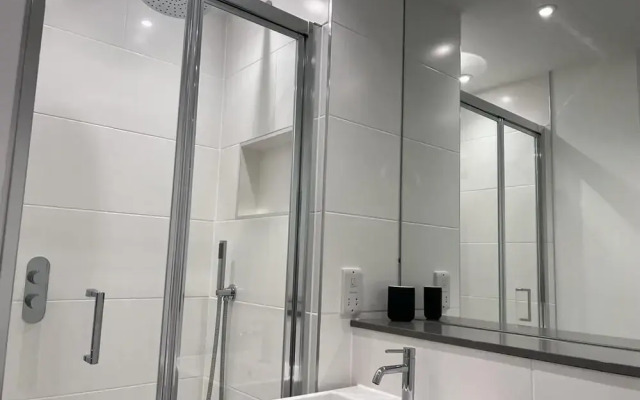 Chapel - Central Studio Apartment