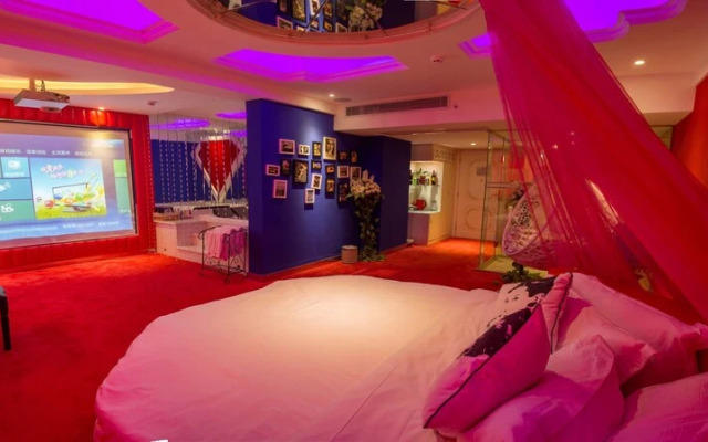 Tianelian Lovers Theme Hotel Sanya