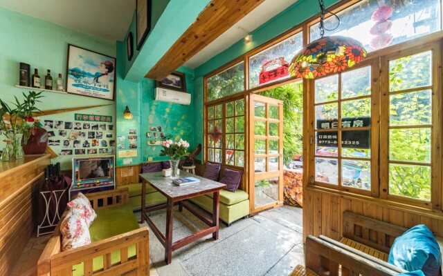 Yangshuo Rockabond Inn