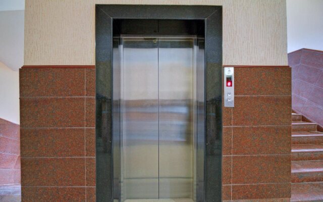 Sama Deluxe By OYO Rooms