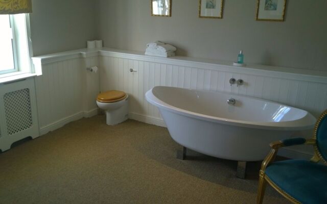 The Sibson Inn Hotel