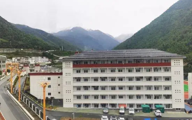 Kangding Xueshan Shutu Chinese Inn