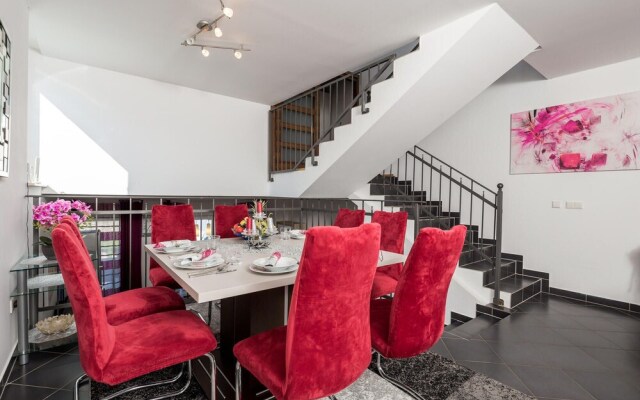 Amazing Home in Silo With Wifi and 3 Bedrooms