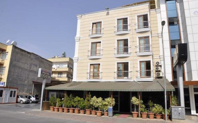 Ugur Hotel