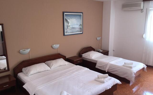 Garni Hotel MB