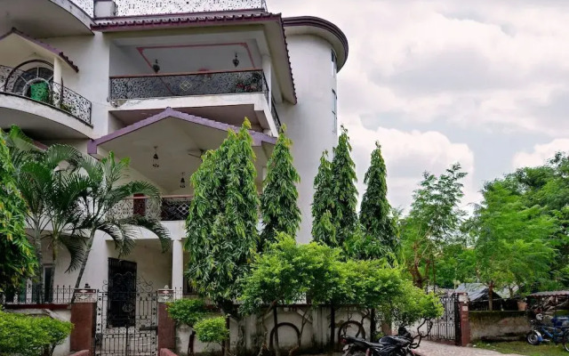 OYO 2864 Guest Accomodation