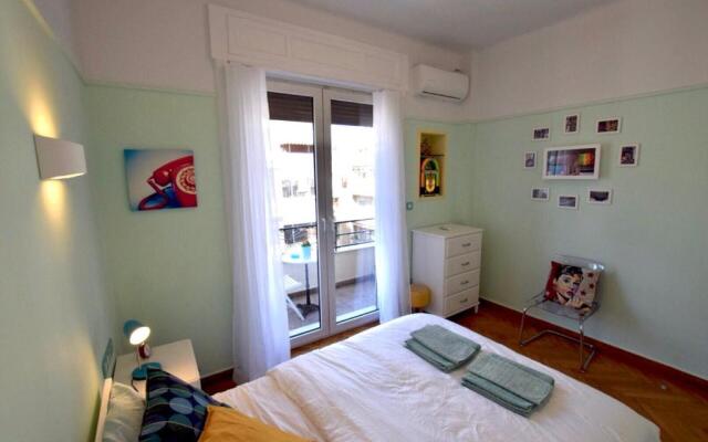 Spacious & Sunny Kolonaki Apt 5 mins metro/ACx3/1.5 BT