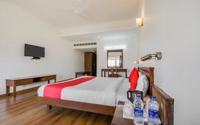 Rex Hotel by OYO