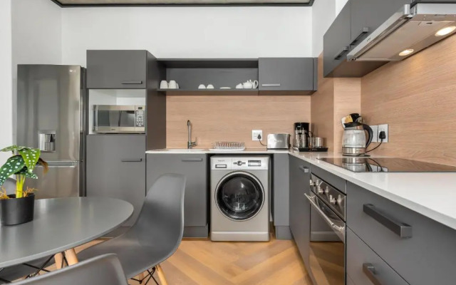 Bridgewater Studio 204