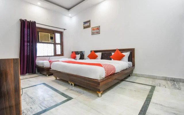 Oyo Flagship 71698 Gangotri Guest House