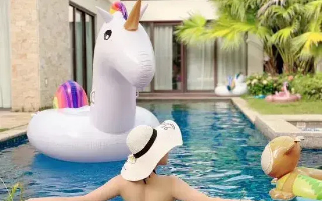 Sister Sister Holiday Villa