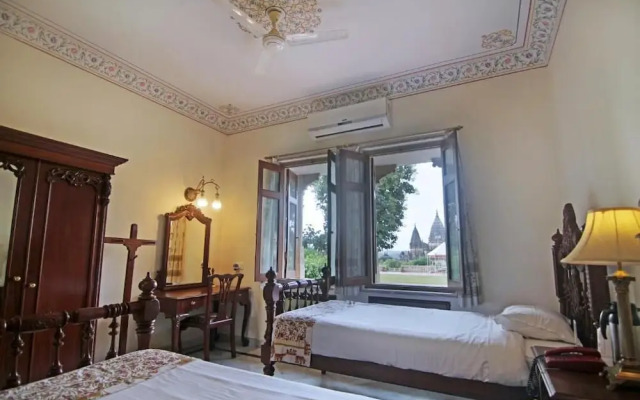 Amar Mahal Orchha