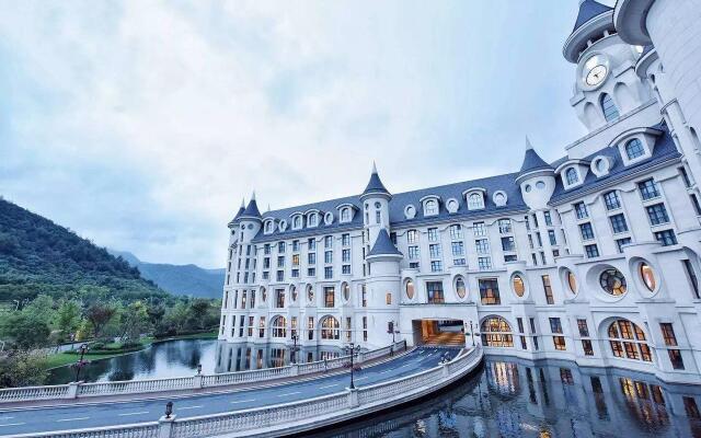 Yin Run Jin Jiang Castle Hotel