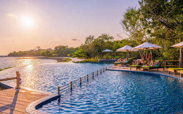 Green Bay Phu Quoc Resort & Spa Hotel