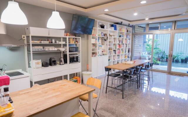 Dali Yi International Hostel