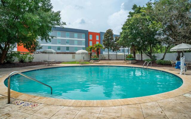 Econo Lodge Inn & Suites Foley - North Gulf Shores