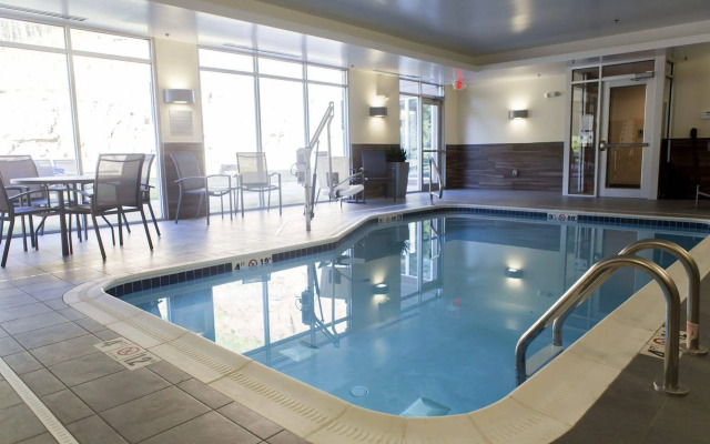 Fairfield Inn & Suites Cambridge