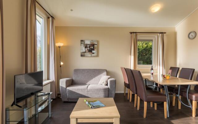 Well Furnished Mobile Home with Dishwasher near Water