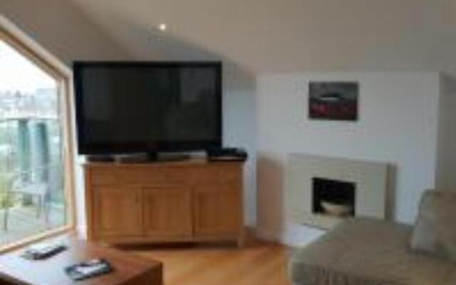 Parc y Bryn Luxury Penthouse Apartment